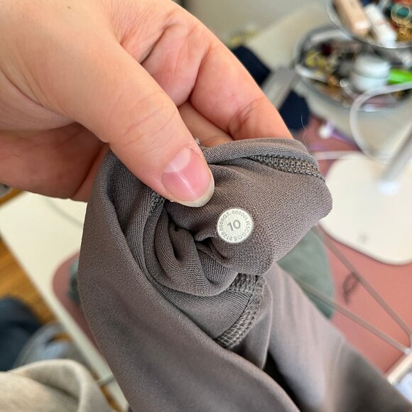 Lululemon Ebb to Street Mesh Legging 25” - Moonwalk (lavender) Size 10 - Picture 4 of 5